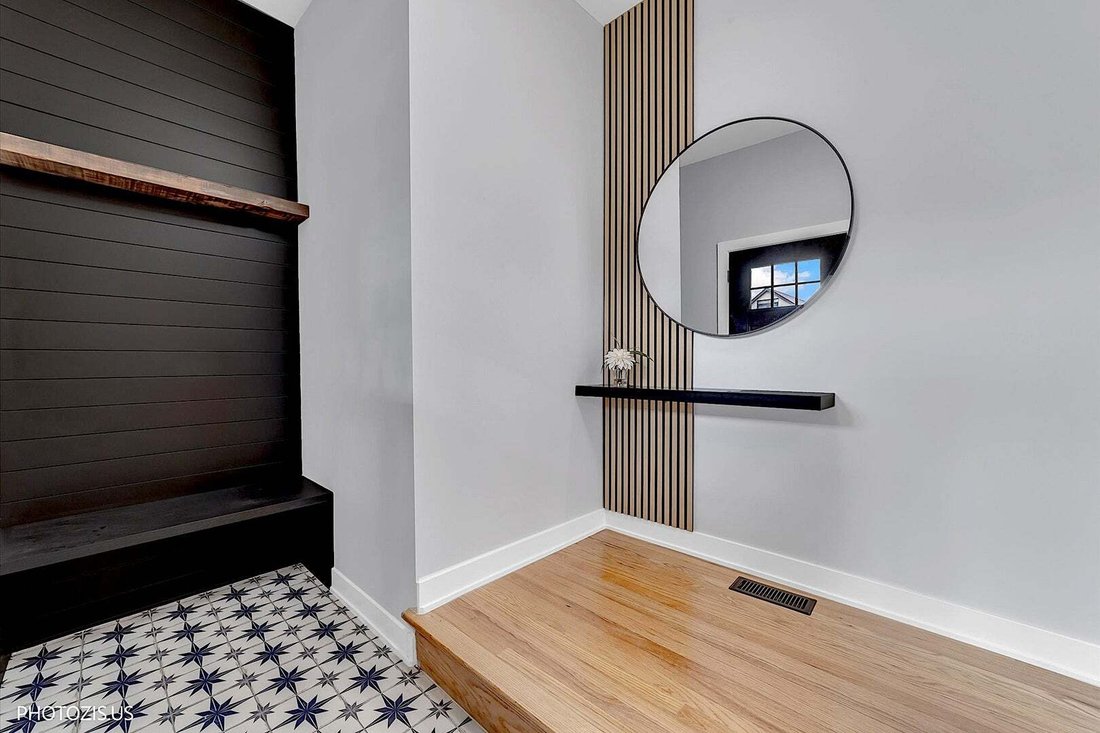 House in Chicago, Illinois, United States 3 - 18697772