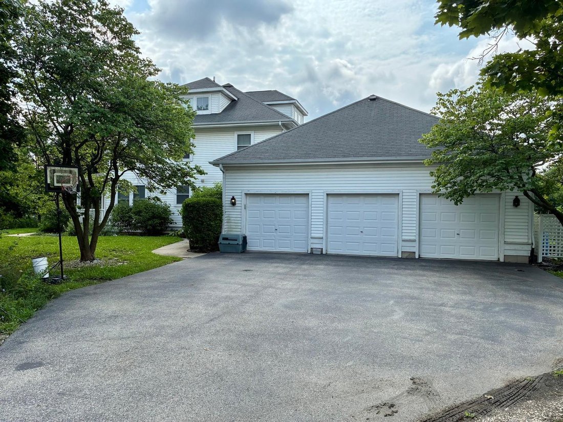 House in Grayslake, Illinois, United States 2 - 18698814