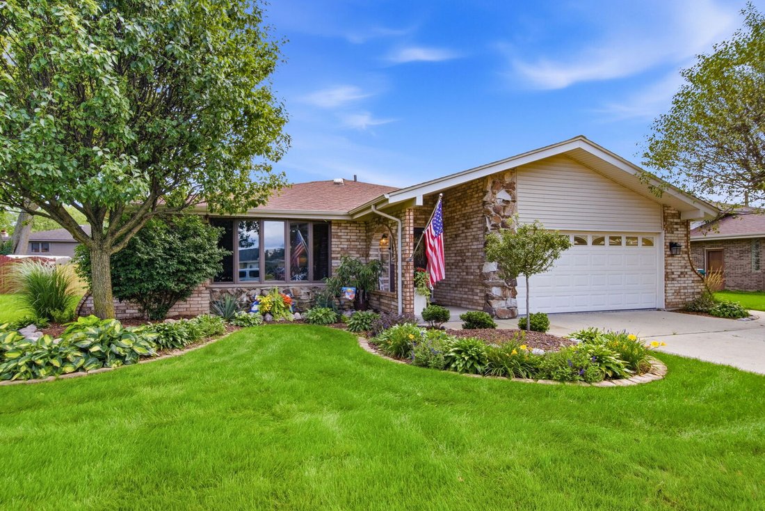 House in Orland Park, Illinois, United States 2 - 18697677