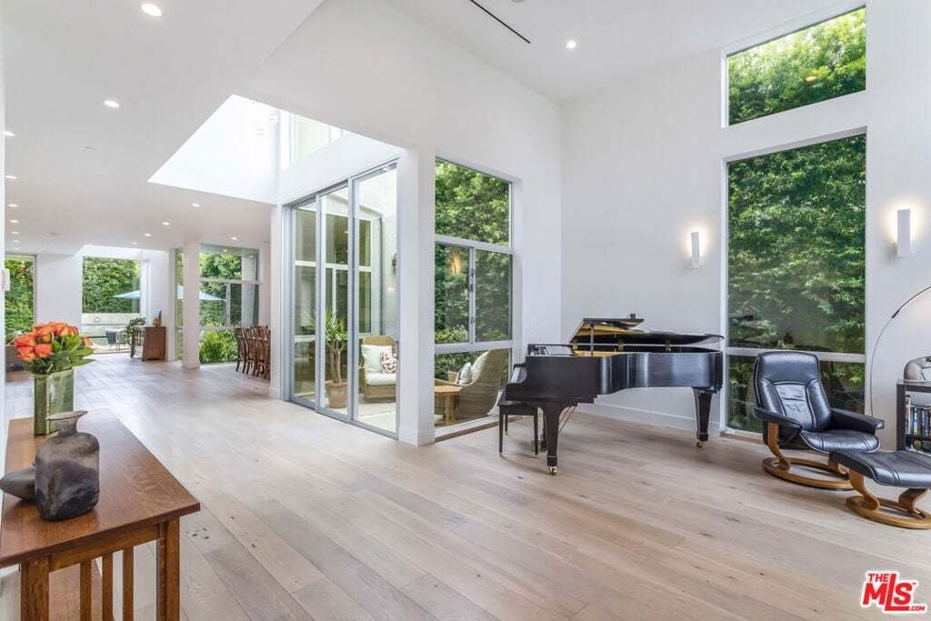 House in Los Angeles, California, United States 5 - 18697053