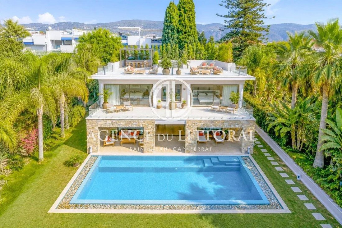 Finca en Saint-Jean-Cap-Ferrat, Provenza-Alpes-Costa Azul, Francia 1 - 18699045