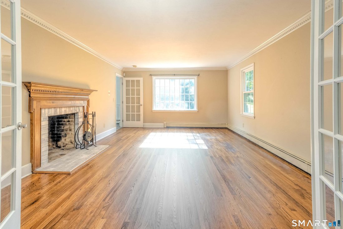 House in Newtown, Connecticut, United States 5 - 18697653