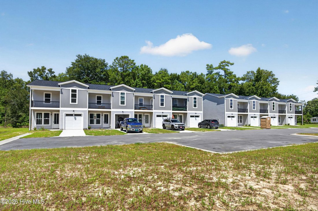 Northwest, North Carolina, United States 1 - 18697923