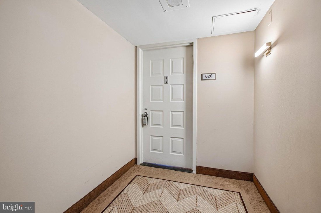 Condo in McLean, Virginia, United States 2 - 18699187