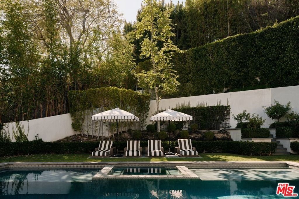 House in Los Angeles, California, United States 1 - 18697059