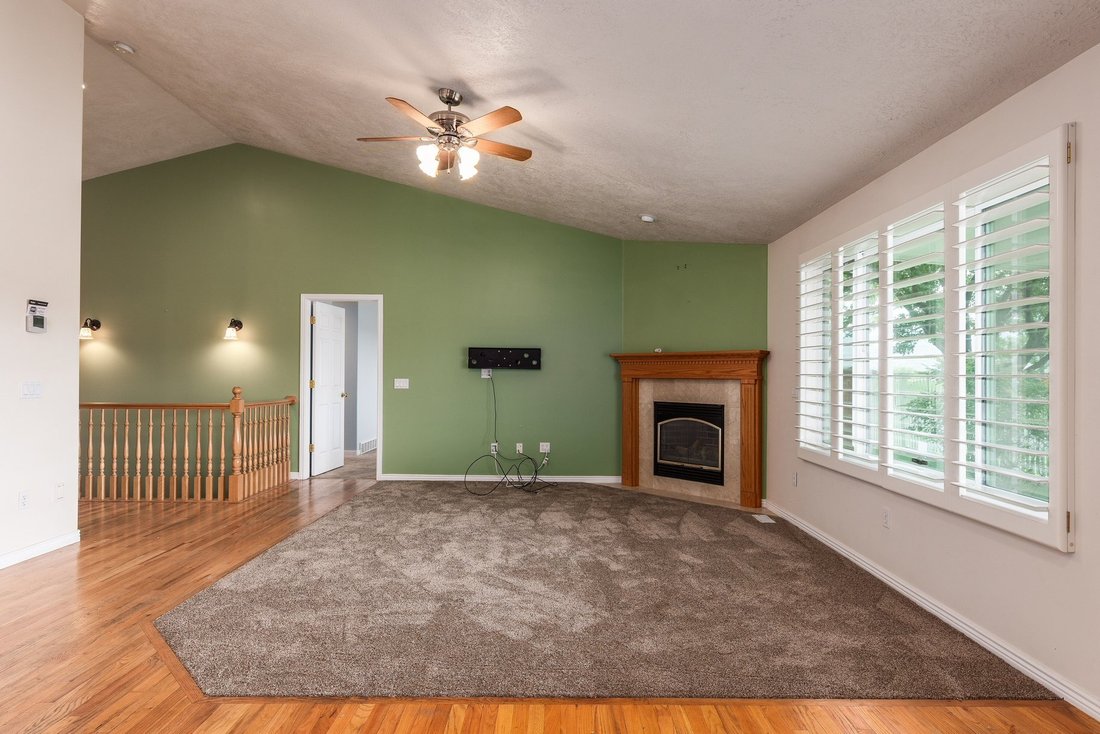 House in Riverton, Utah, United States 3 - 18696478