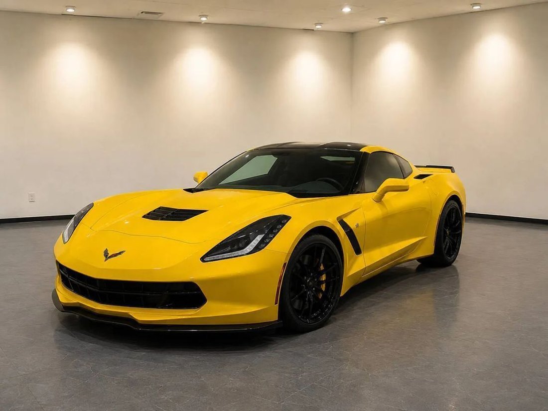 Coupe in Miami, FL, United States 1 - 18699679