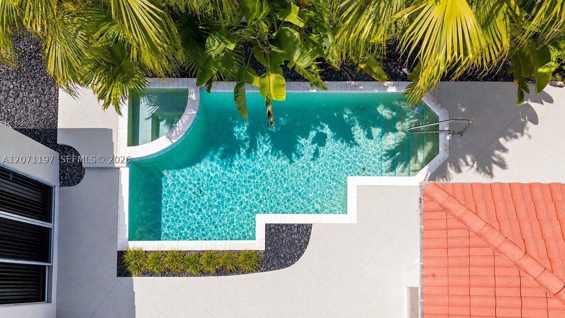 House in Miramar, Florida, United States 3 - 18697294