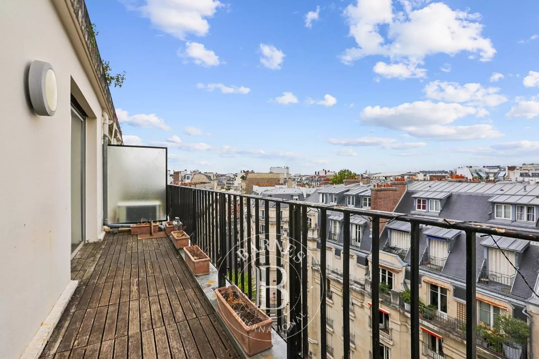 Apartment in Auteuil Nord, Paris 16e Arrondissement, Paris 2 - 18695952