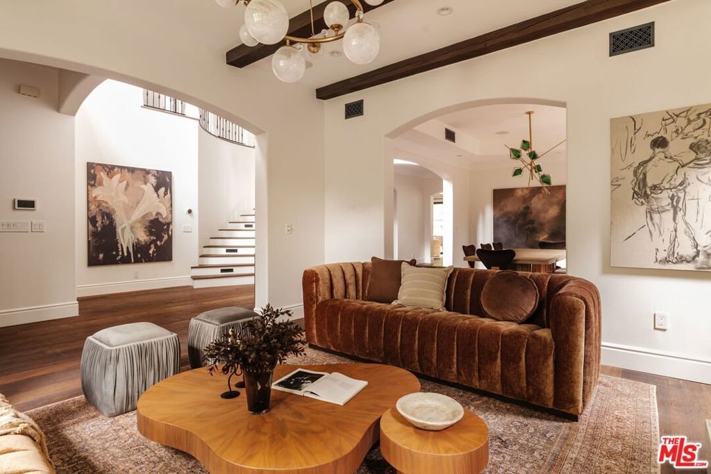 House in Los Angeles, California, United States 3 - 18697017