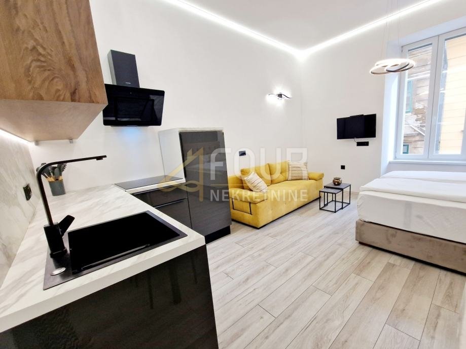 Apartment in Mjesni odbor Luka, Grad Rijeka, Primorje-Gorski Kotar County 3 - 18697842