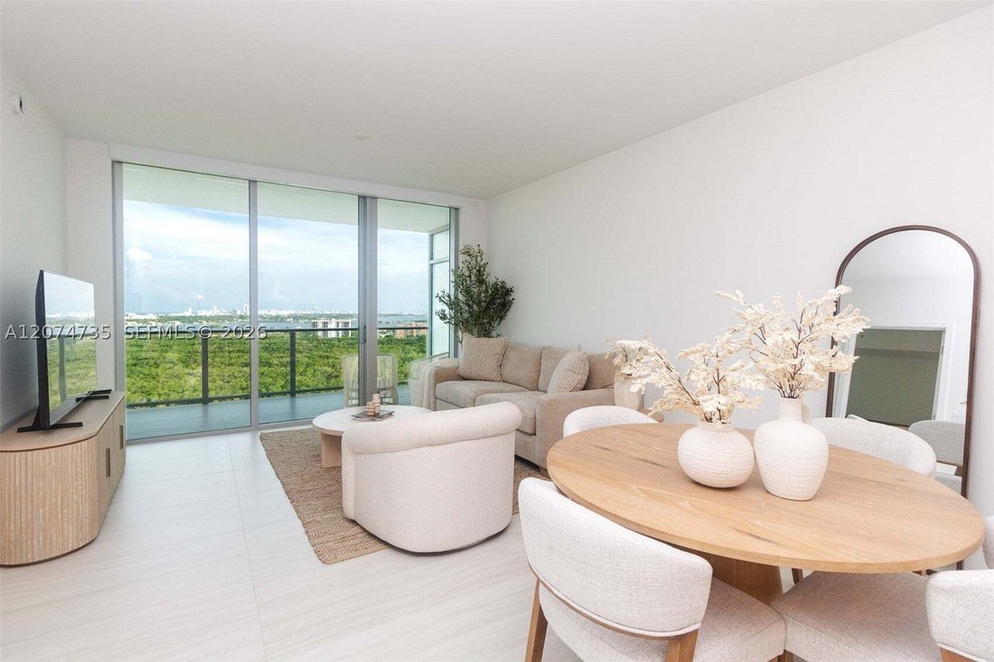 Condo in North Miami Beach, Florida, United States 2 - 18697331