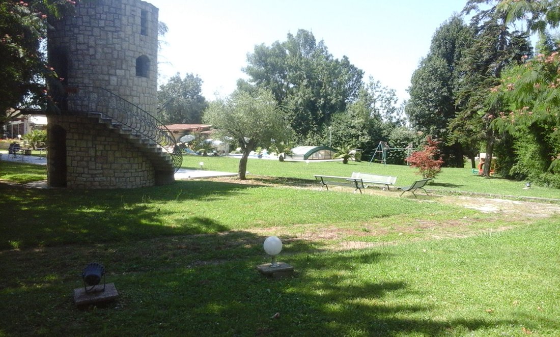 Villa in Fleurance, Occitania, France 4 - 18699425