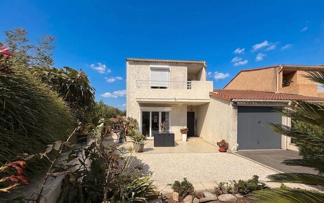 House in Le Dramont-Agay-Anthéor-Le Trayas, Saint-Raphaël, France 1 - 18698860