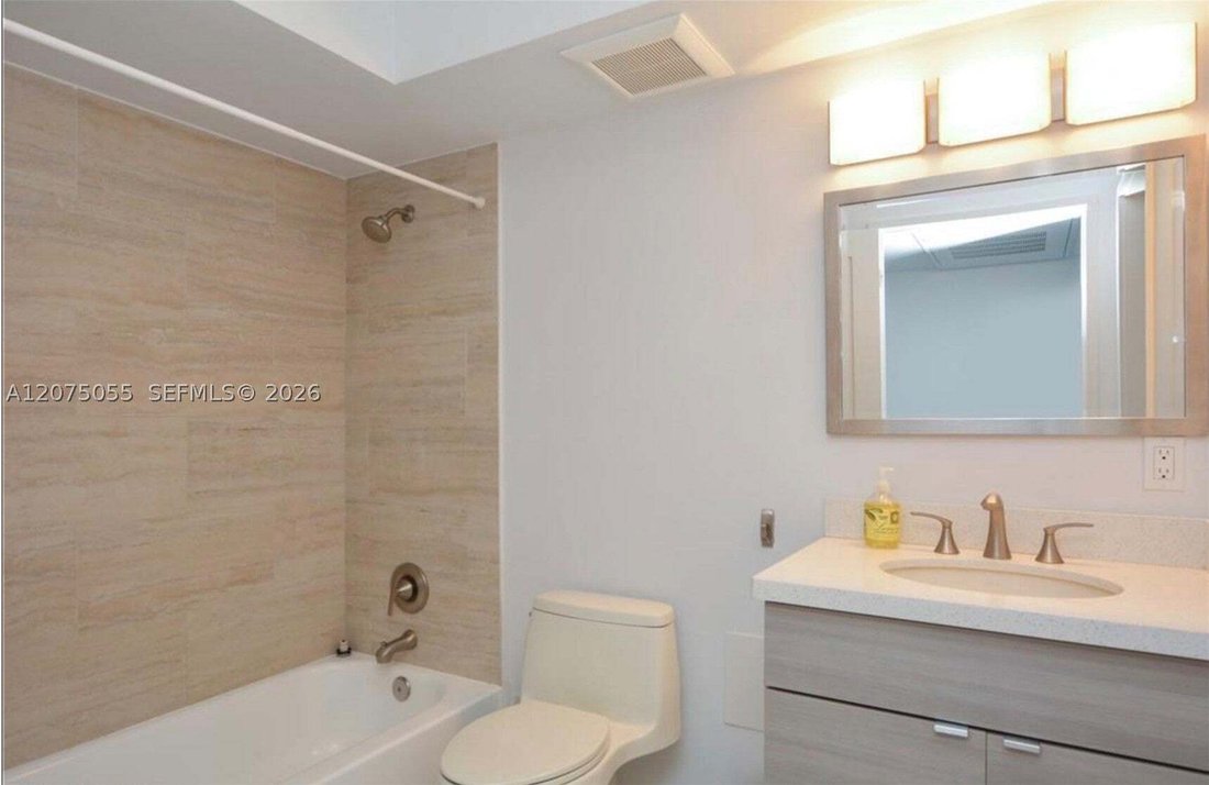 Condo in Fort Lauderdale, Florida, United States 5 - 18697345