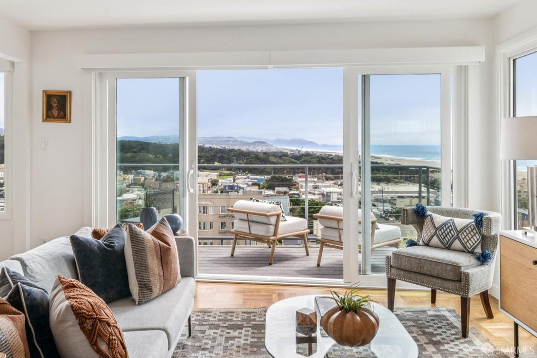 Condo in San Francisco, California, United States 1 - 18696810