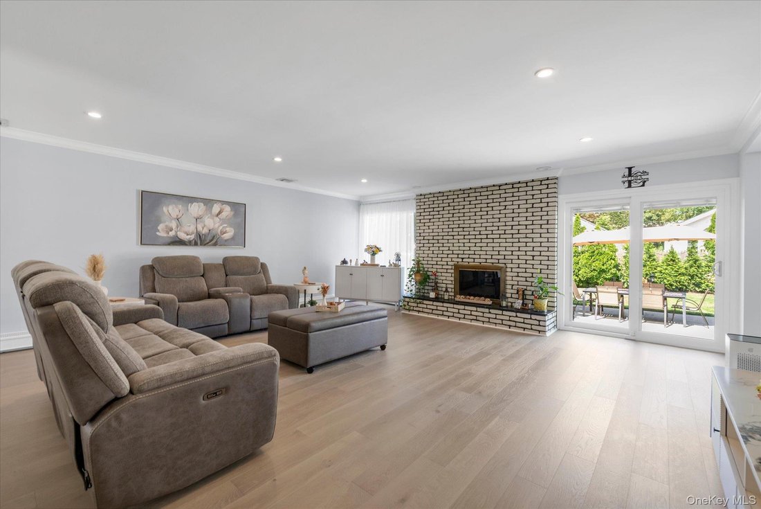 House in West Hempstead, New York, United States 2 - 18698902