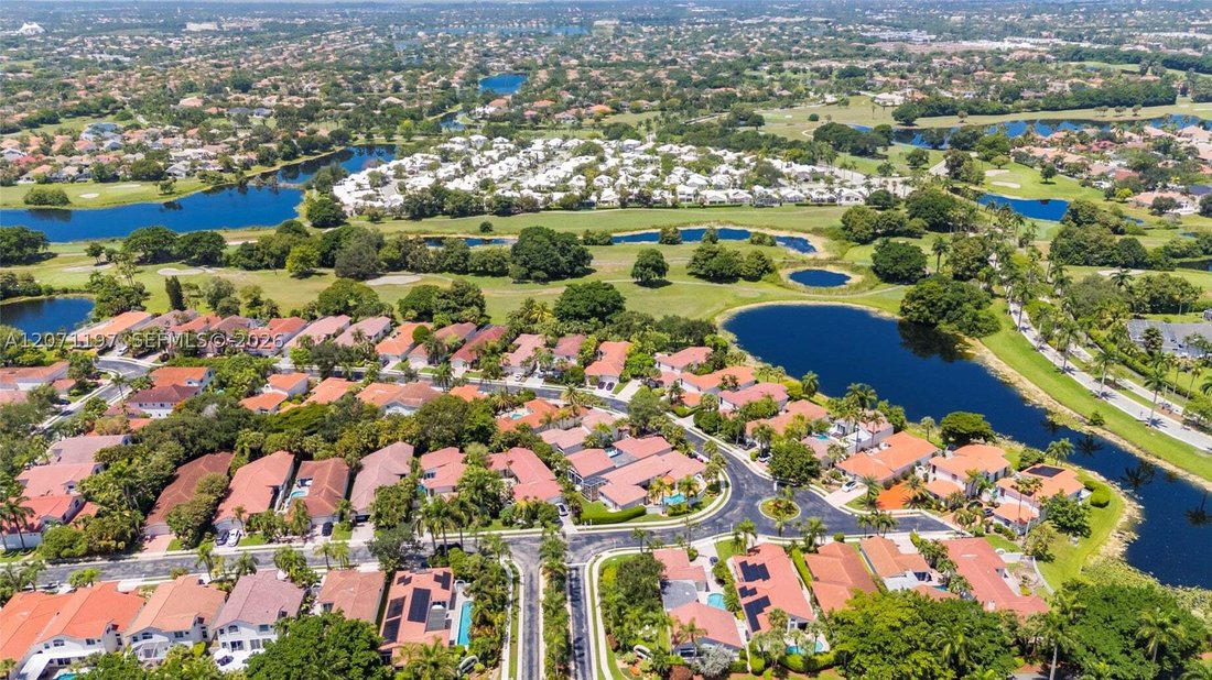 House in Miramar, Florida, United States 4 - 18697294