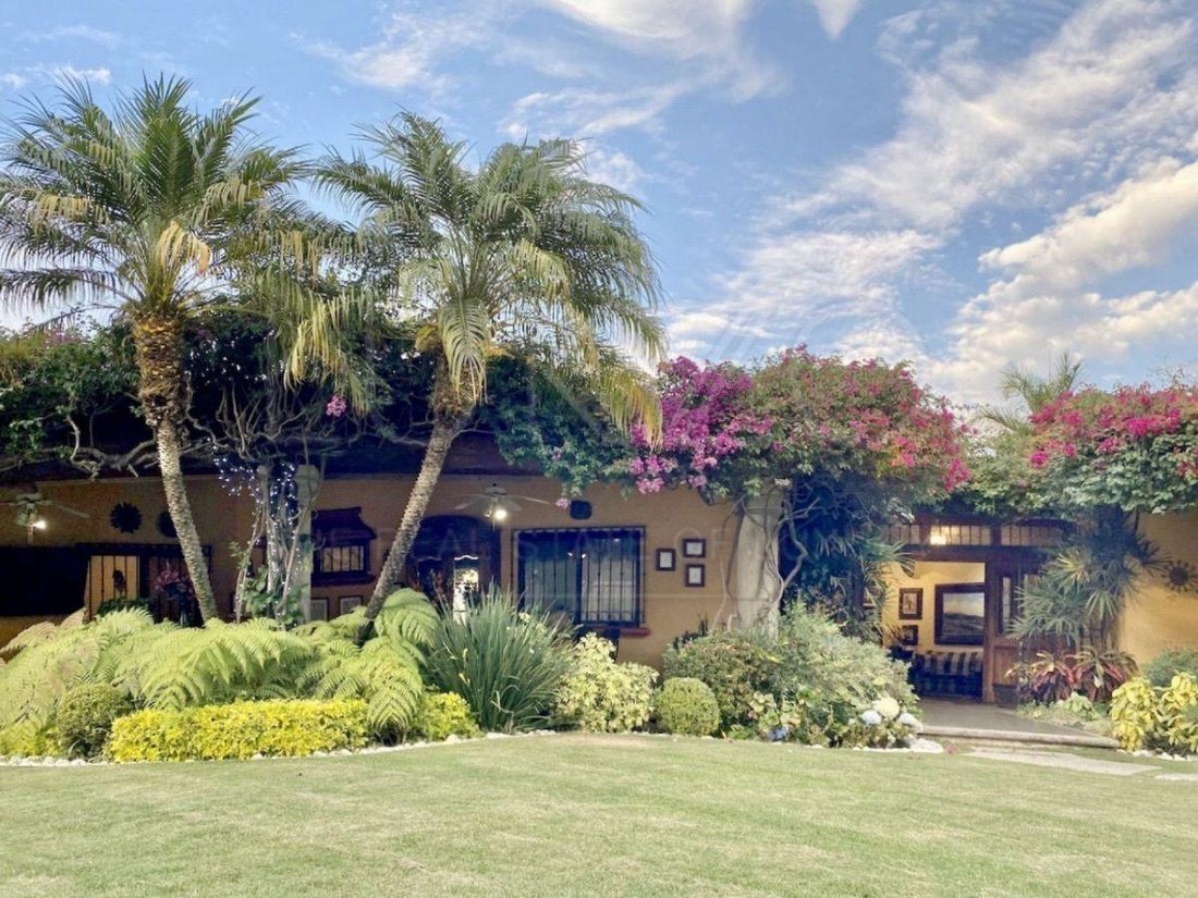 House in Cuernavaca, Morelos, Mexico 2 - 18696359