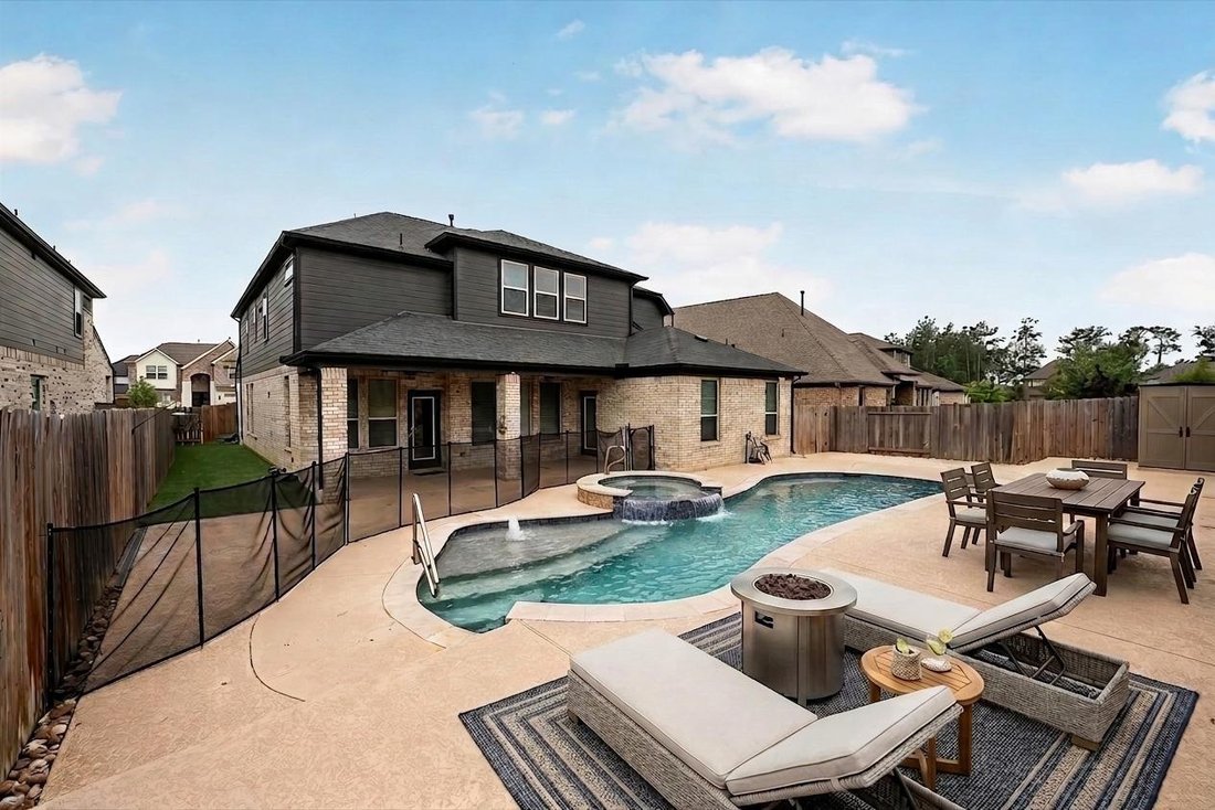 House in Conroe, Texas, United States 5 - 18698767