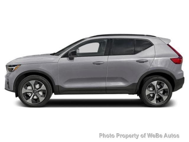Volvo XC40 in Calverton, NY, United States 2 - 18697638