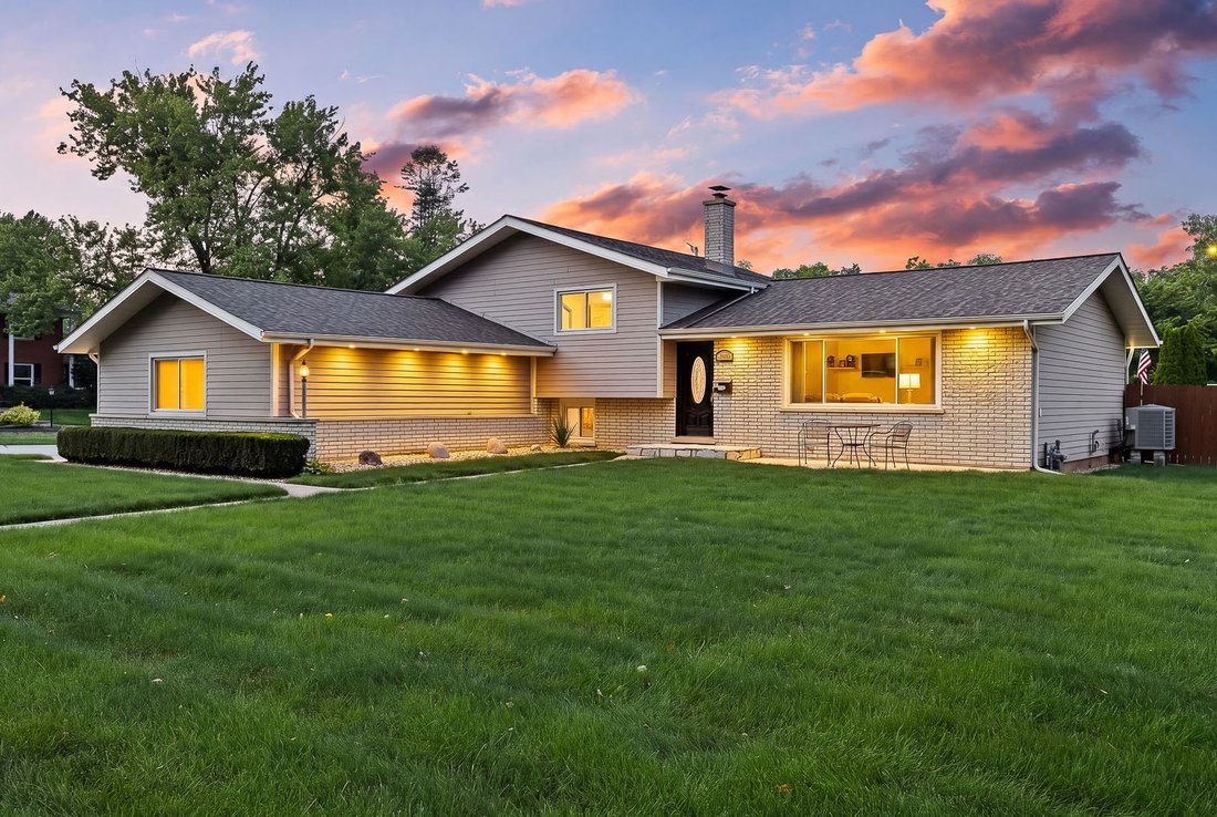 House in Naperville, Illinois, United States 1 - 18697730