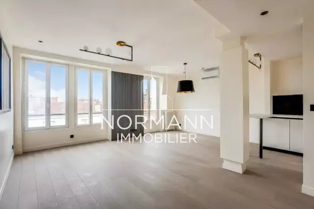 Apartment in Reine-Mairie, Boulogne-Billancourt, France 2 - 18005998