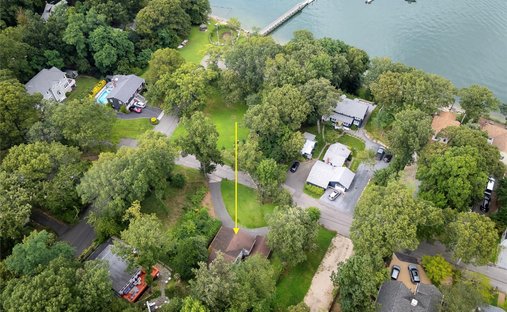 House in Setauket- East Setauket, New York, United States 1