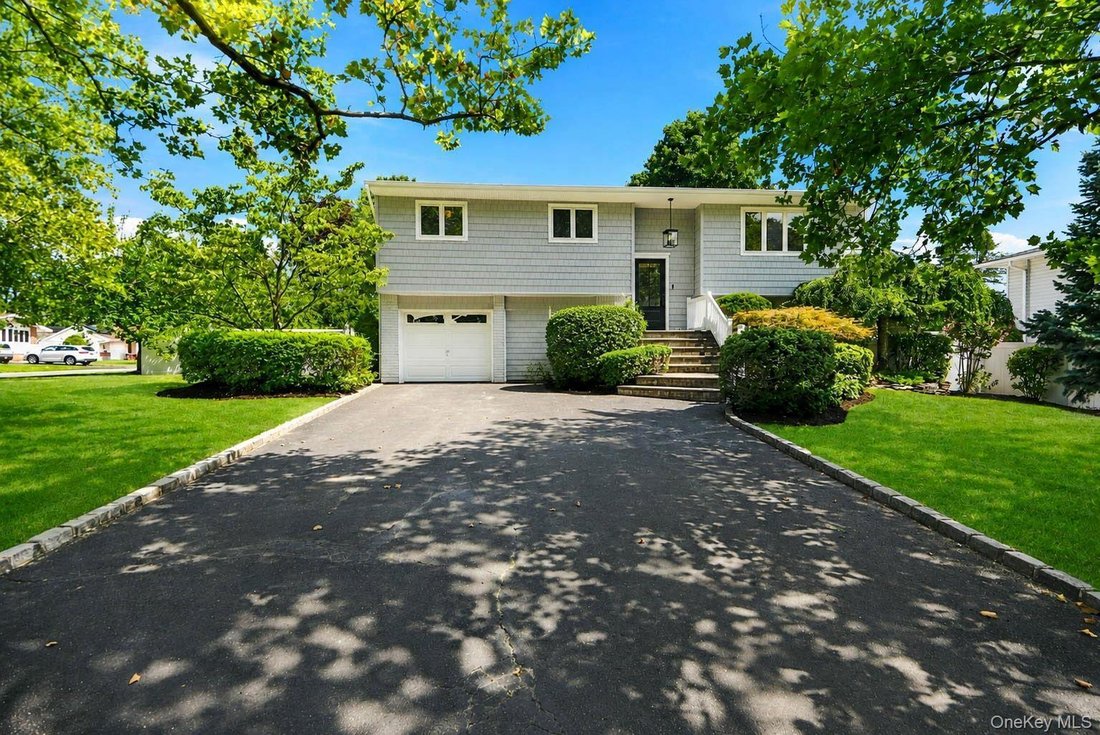 Casa a Commack, New York, Stati Uniti 1 - 18698877