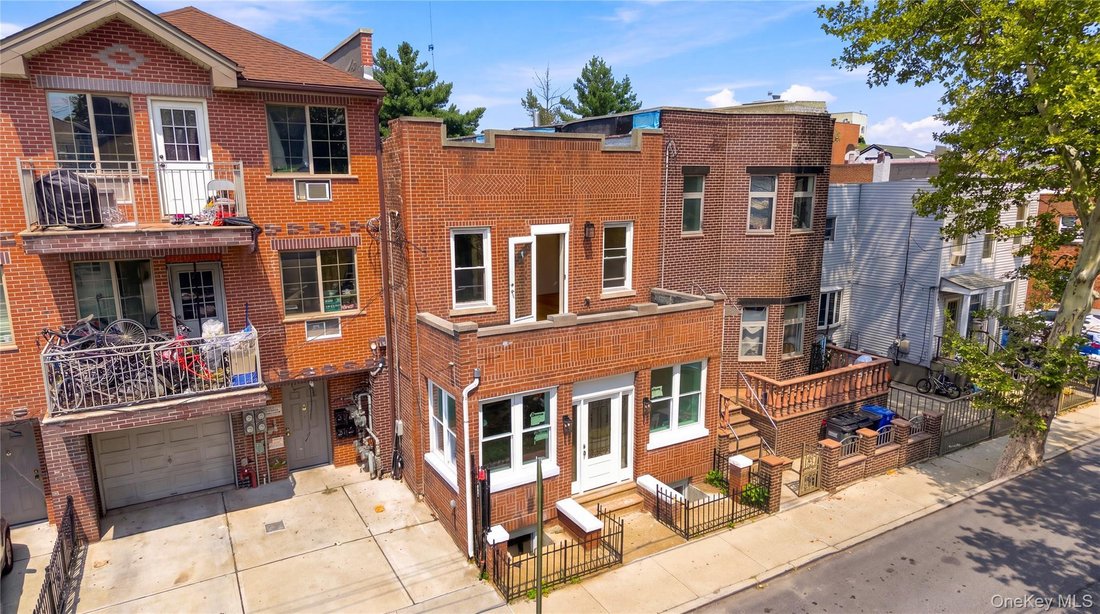 House in New York, New York, United States 2 - 18696306