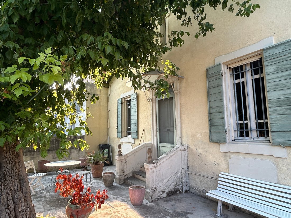 House in Saint-Rémy-de-Provence, Provence-Alpes-Côte d'Azur, France 2 - 18698835