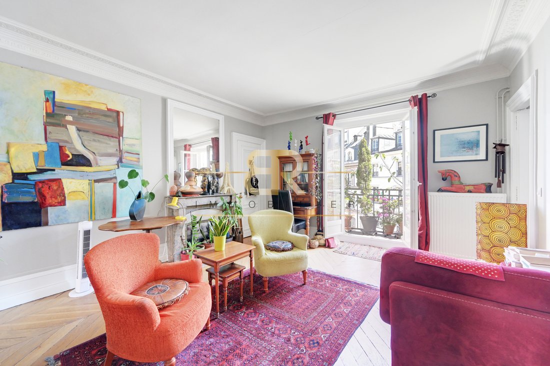 Apartment in Palais Royal, Paris 1er Arrondissement, Paris 3 - 18699066