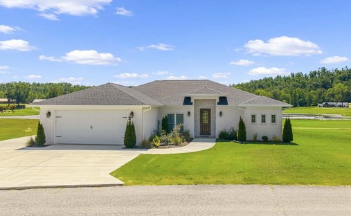 House in Decaturville, Tennessee, United States 1