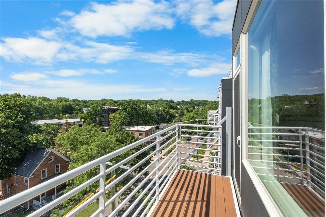 Condo in Ann Arbor, Michigan, United States 5 - 18697488