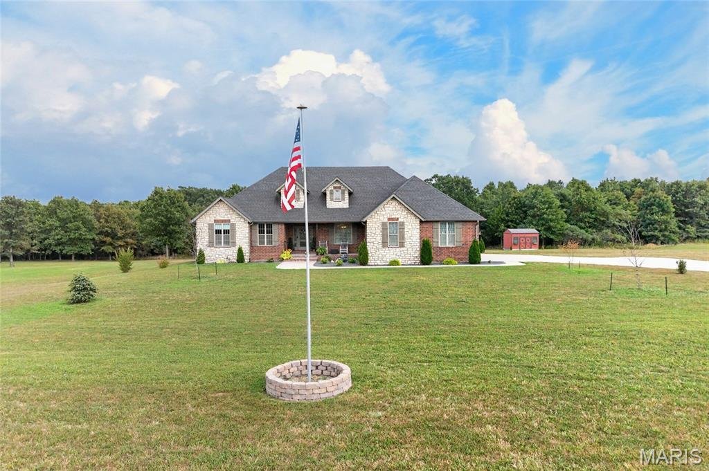 House in Lebanon, Missouri, United States 3 - 18697534