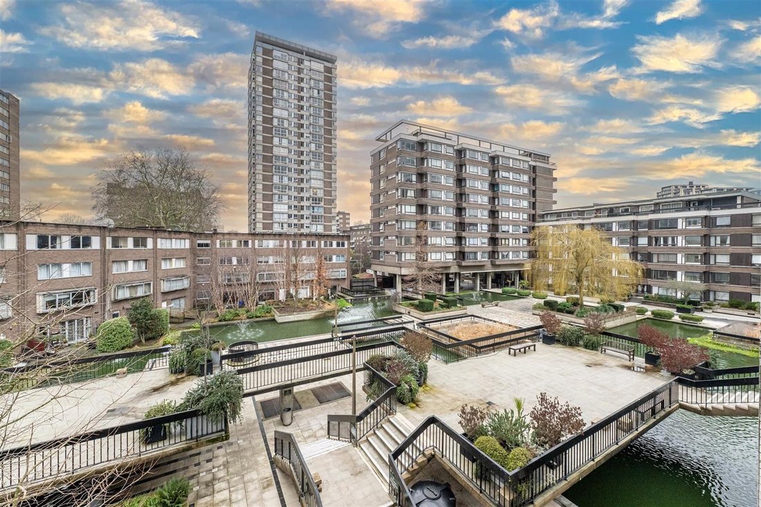 Apartment in Hyde Park, Westminster, England 2 - 18696905