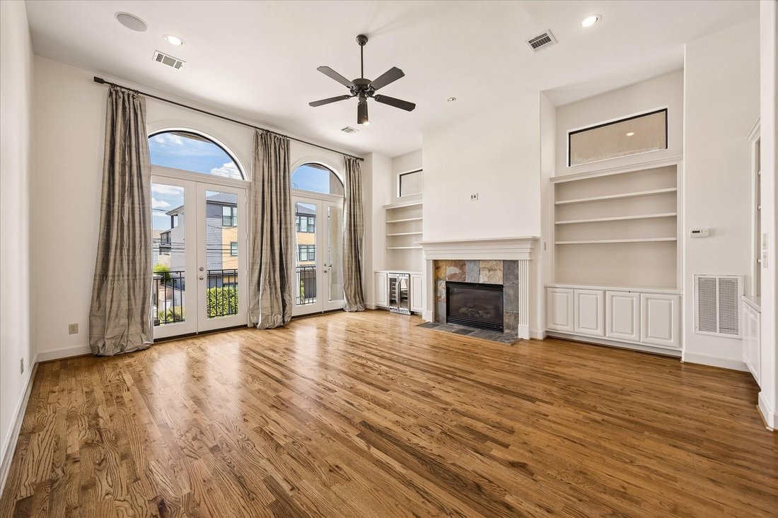 House in Houston, Texas, United States 3 - 18698802