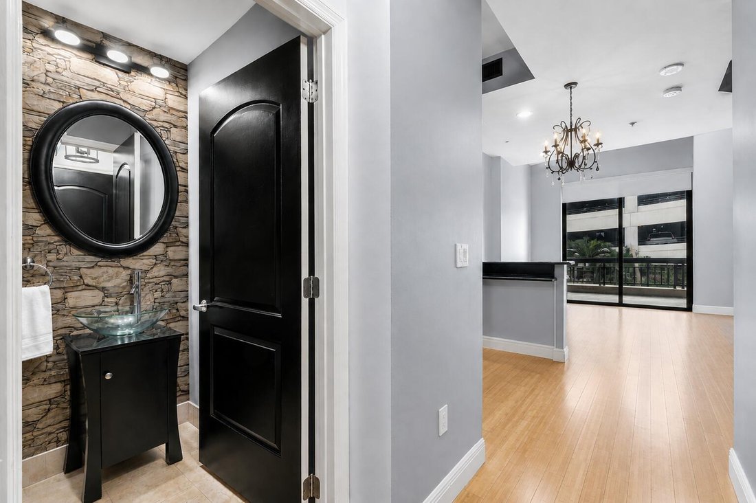 Condo in West Palm Beach, Florida, United States 4 - 18699039
