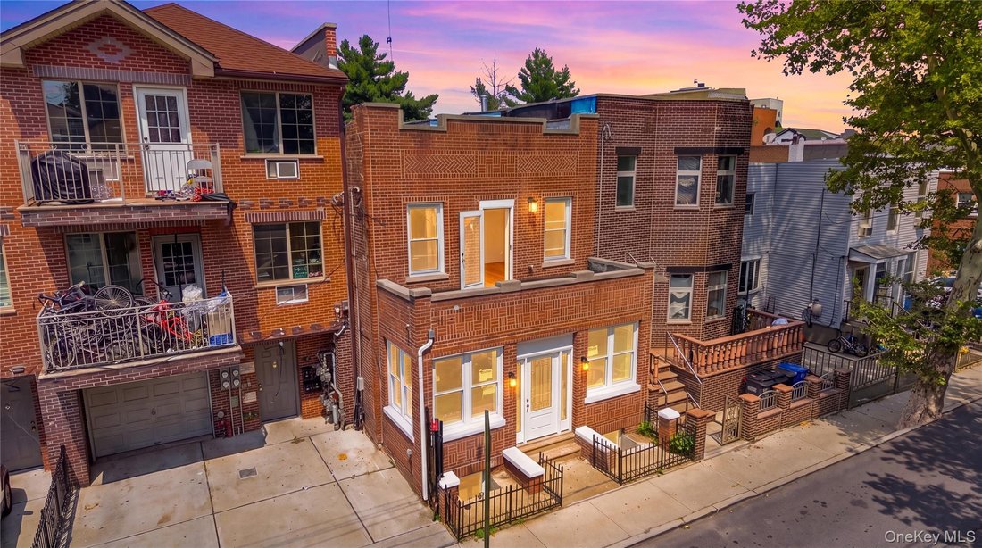 House in New York, New York, United States 3 - 18696306