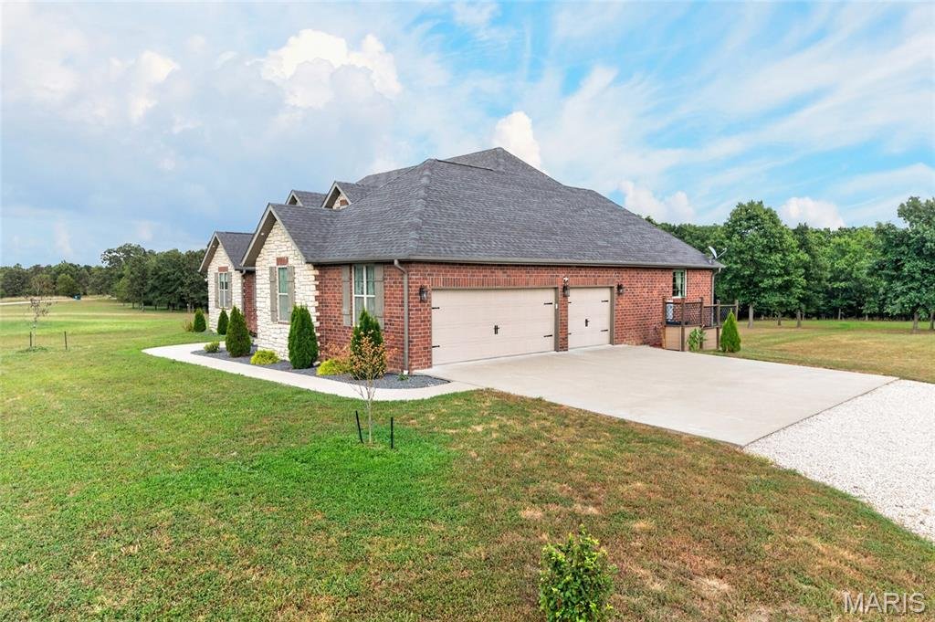 House in Lebanon, Missouri, United States 5 - 18697534