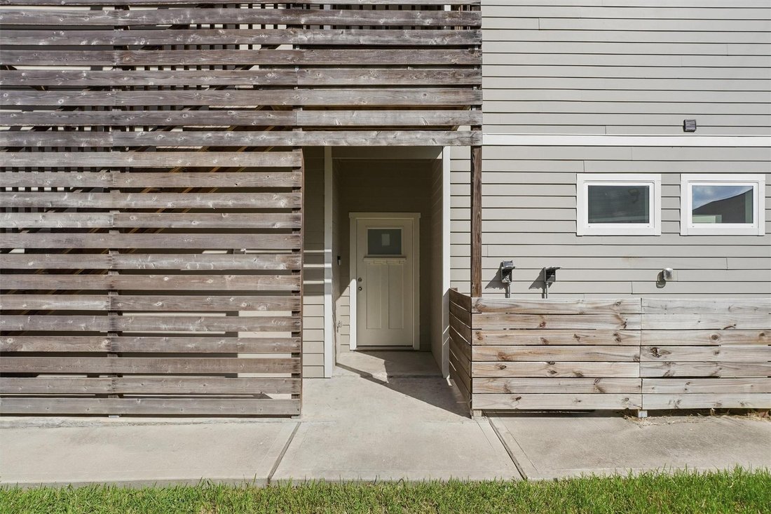 Houston, Texas, United States 5 - 18698824