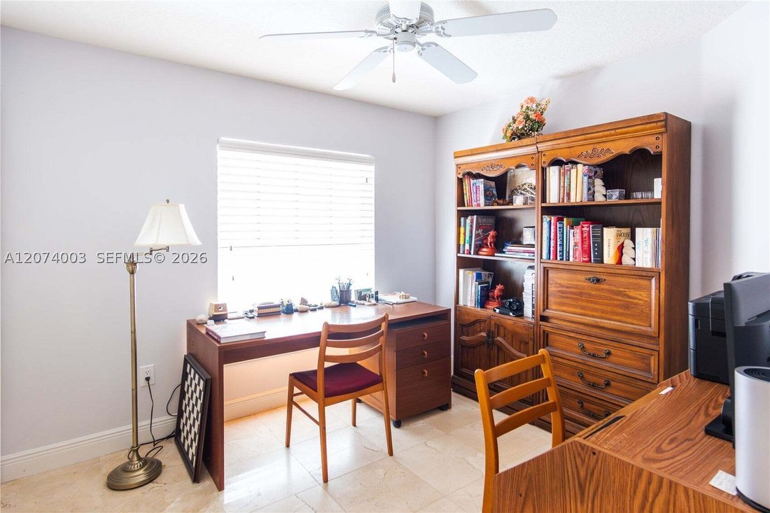 Casa en Doral, Florida, Estados Unidos 4 - 18697335