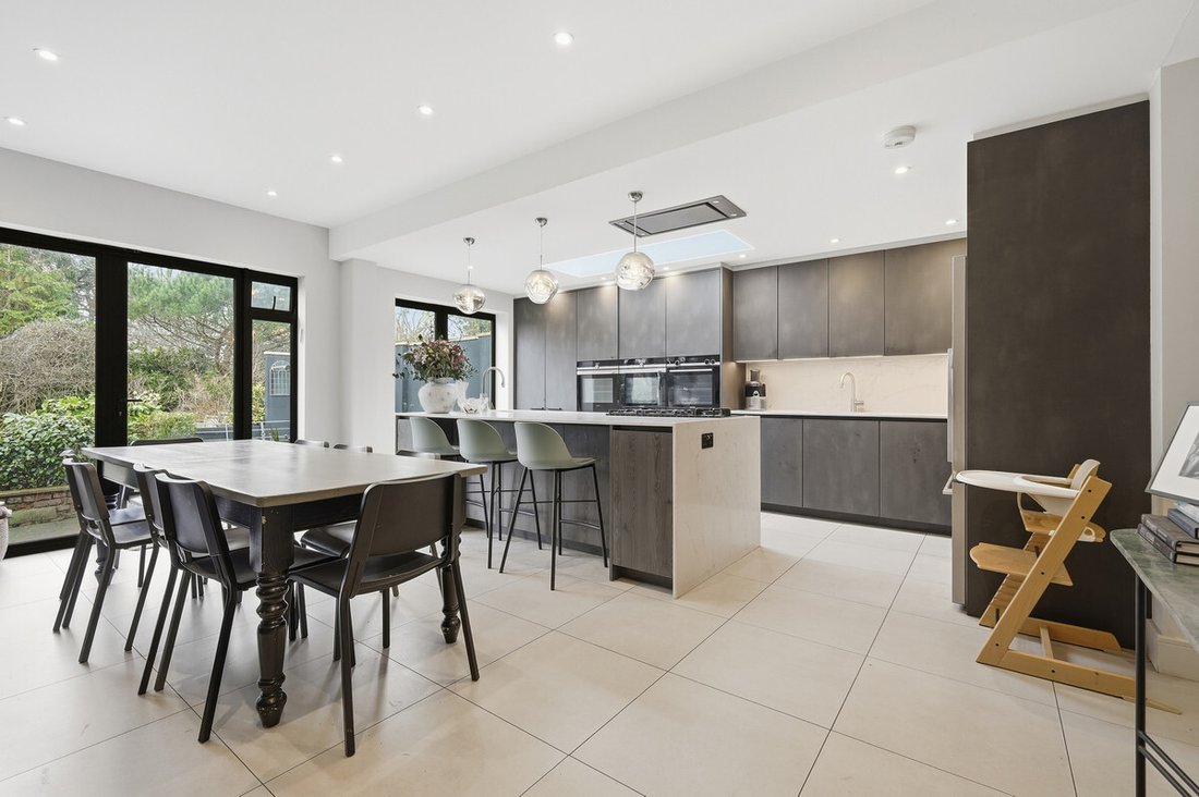 Haus in Finchley, London Borough of Barnet, England 1 - 18696924