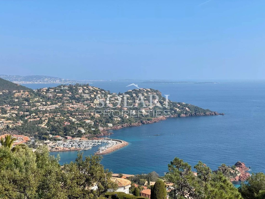 House in Théoule-sur-Mer, Provence-Alpes-Côte d'Azur, France 5 - 15664228
