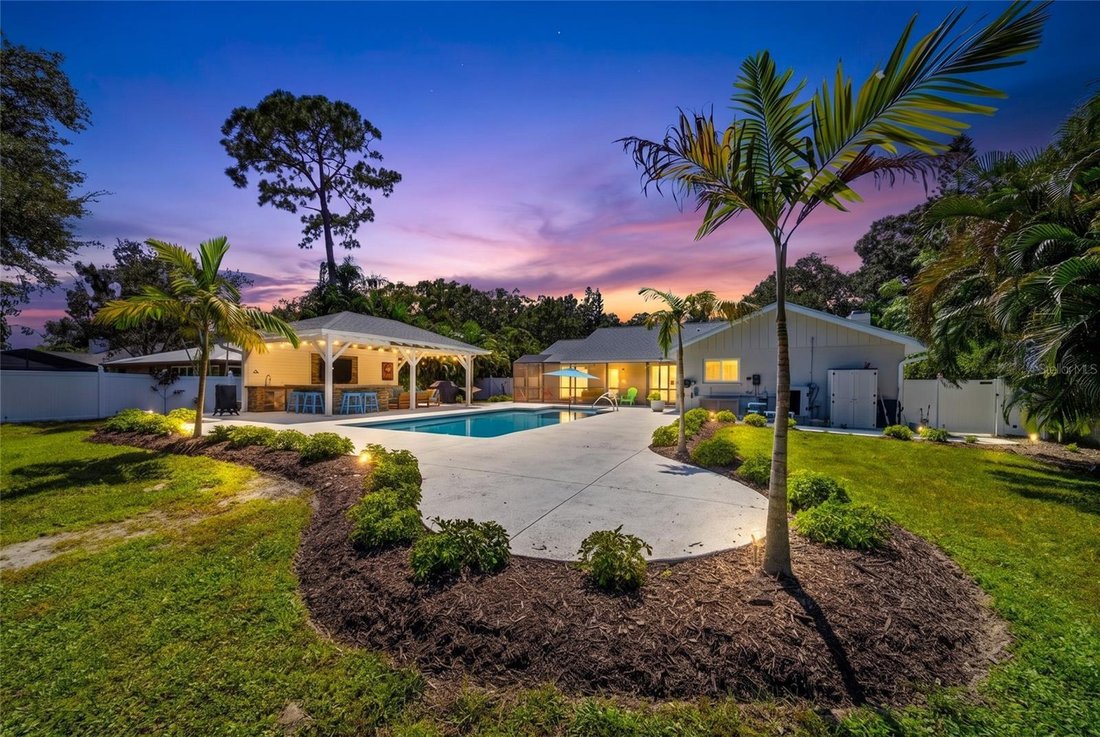 House in Sarasota, Florida, United States 3 - 18697630