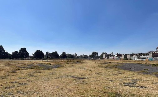 Land in Ecatepec de Morelos, State of Mexico, Mexico 1
