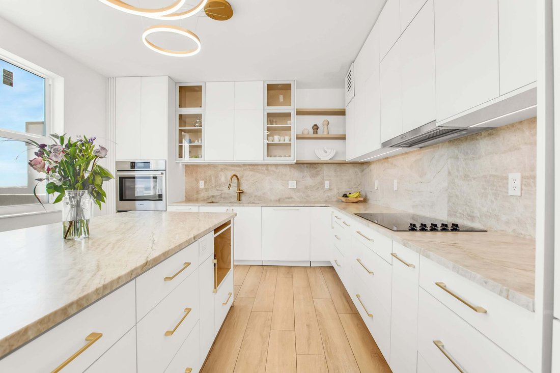 Condo in Hallandale Beach, Florida, United States 3 - 18698423