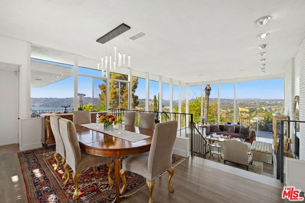 House in Los Angeles, California, United States 4 - 18697029