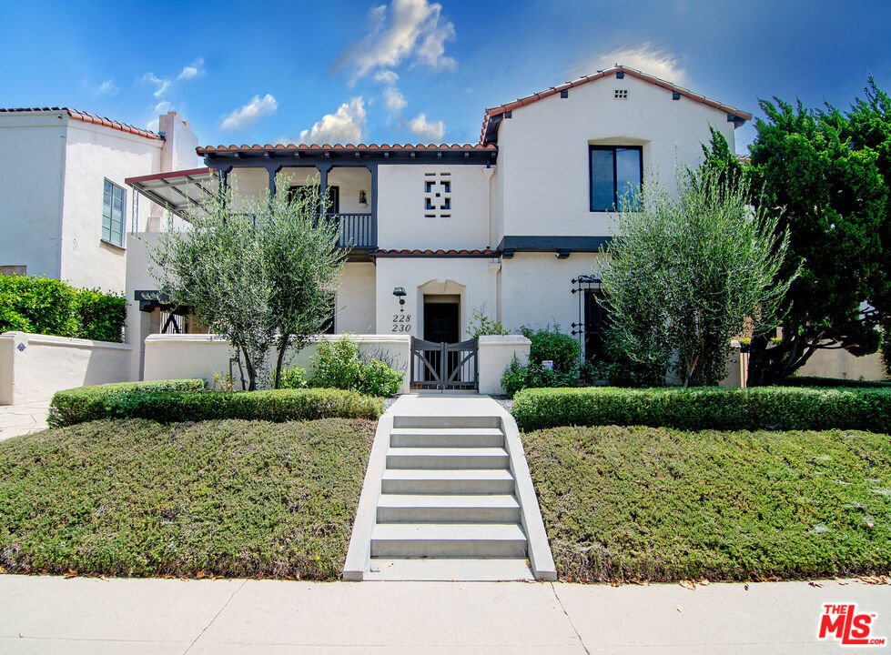 Los Angeles, California, United States 1 - 18698980