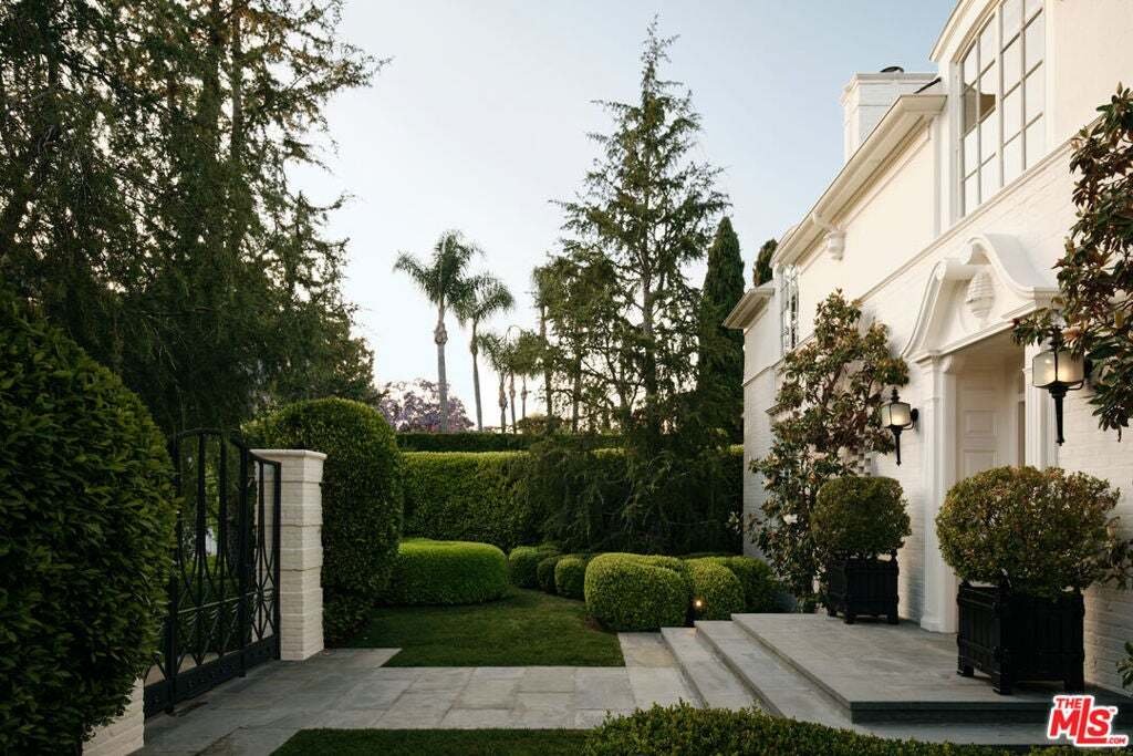 House in Beverly Hills, California, United States 4 - 18697021